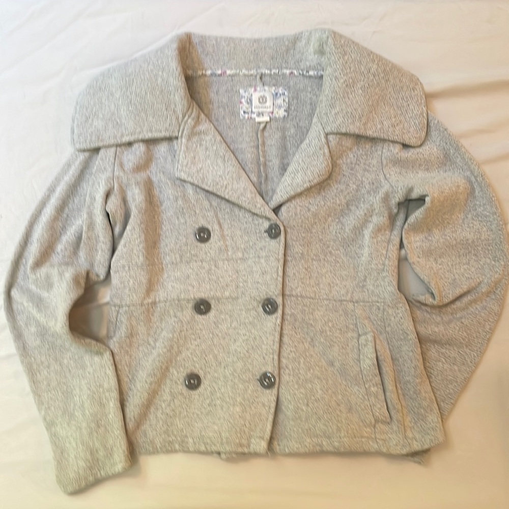 Cute heather gray coat, baby doll style.